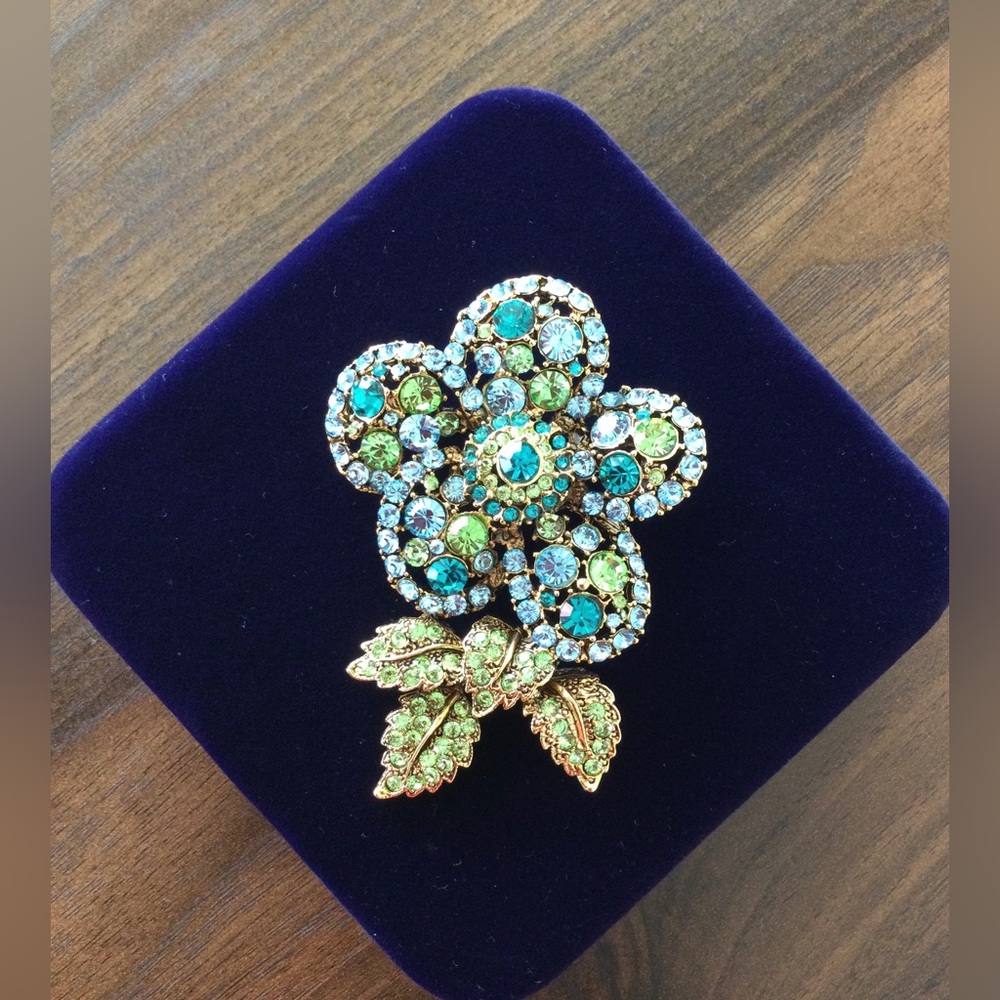 Vintage Costume Rhinestone Flower Brooch